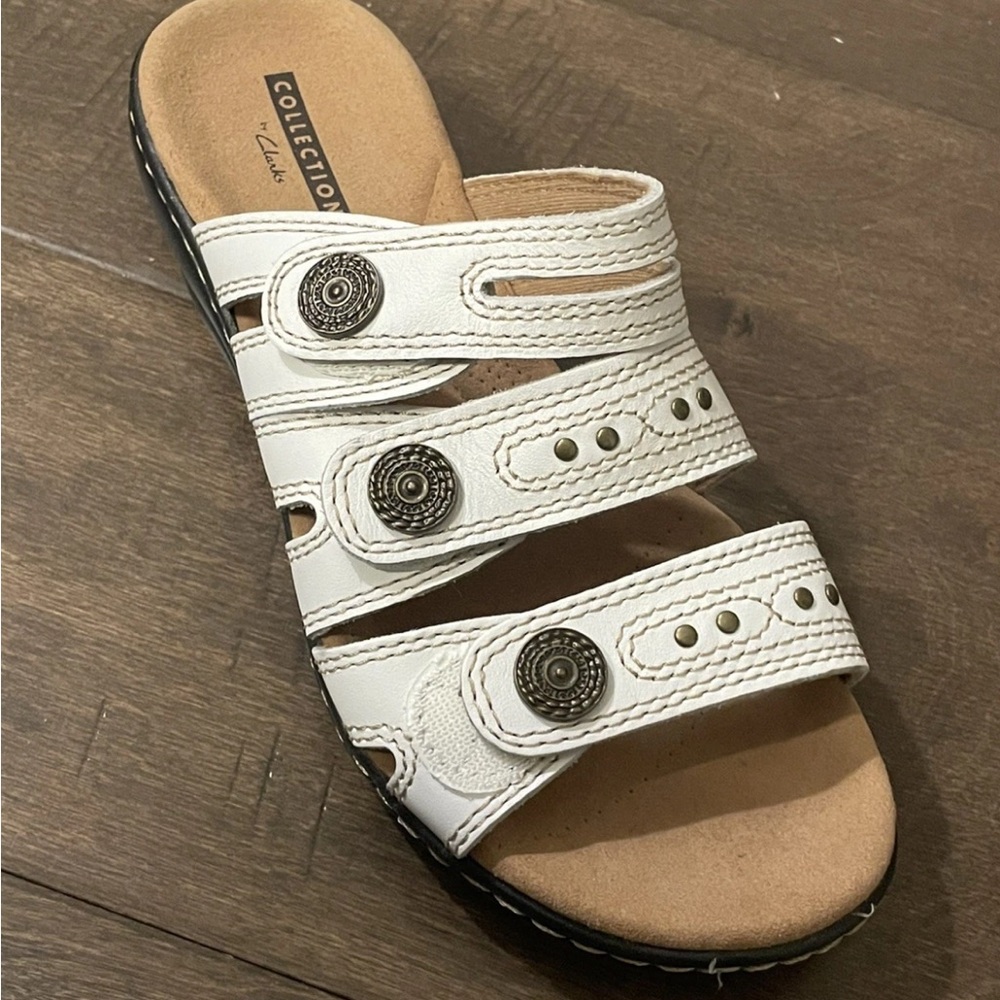 Clarks Women’s Sandal Slide Soft Cushion Size 5M EU 35 White Leather Adjustable - Picture 2 of 8
